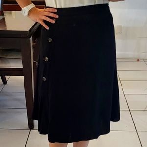 Beautiful black line skirt